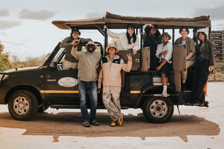 4-Day Kruger Park and Manyeleti Safari Tour