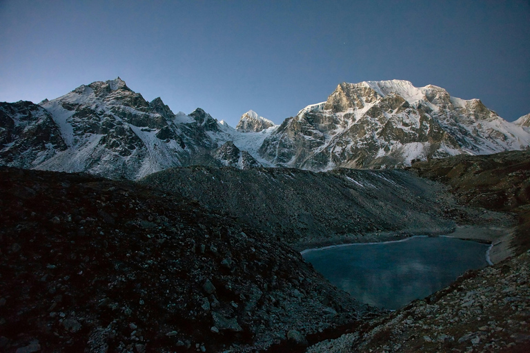 Nepal: 13-dniowy trekking po obwodzie Manaslu i przełęczy Larkya La