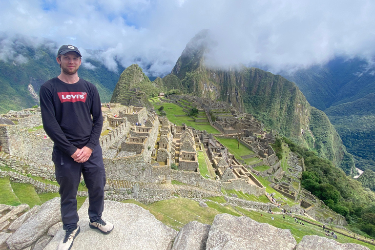 Machu Picchu tour privado en tren todo incluido