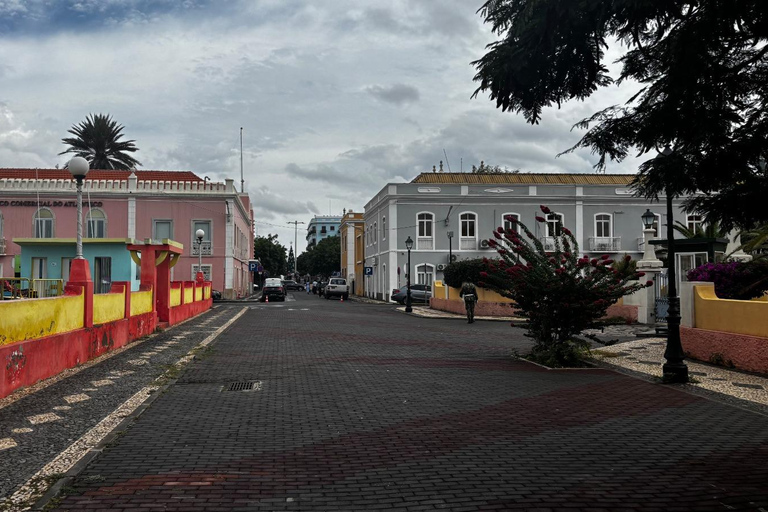 Old Town World Heritage: Historical Tour with a Local Guide