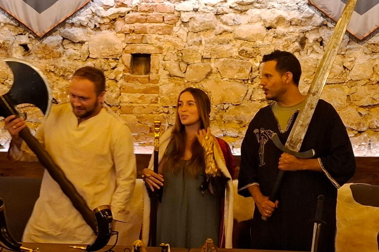 Mostar: Cena Medieval de 3 platos con Bebidas Ilimitadas