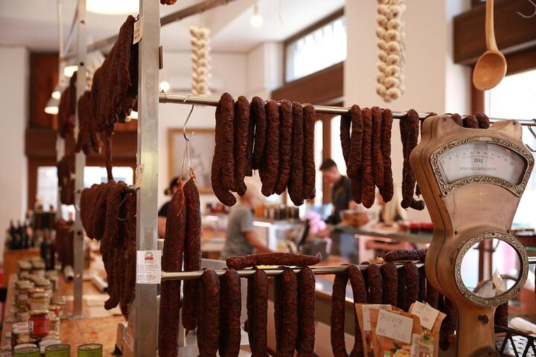 Bratislava: Local Beer and Food Tour with Snacks