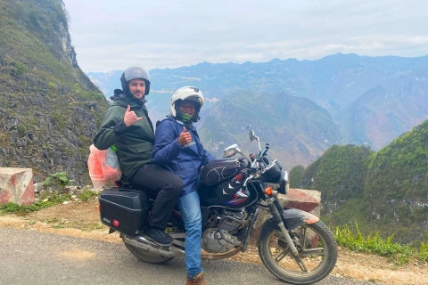 De Ho Chi Minh à Hanoi - 15 jours de visite guidée à moto