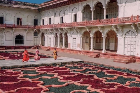 Agra: Skip-the-Line Taj Mahal Express Entry Ticket