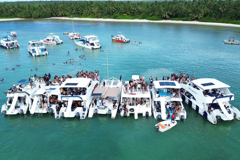 King of Kings Punta Cana – VIP Party Boat with DJ, Open Bar