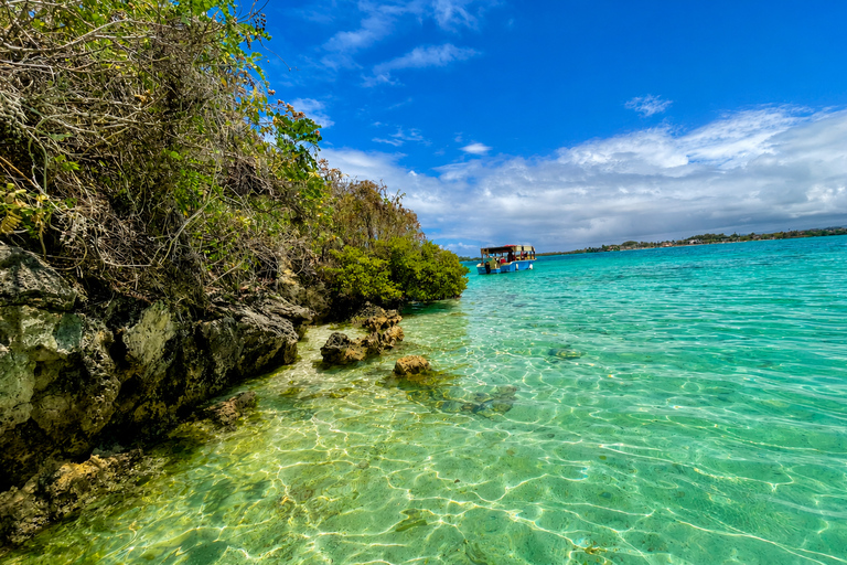 Mauritius: 5 Islands Speedboat Lagoon Experience with BBQ Mauritius: Lagoon Experience 5 Islands with BBQ Beach Lunch
