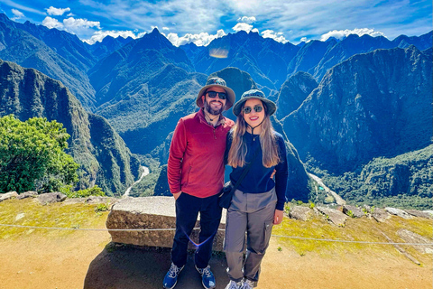 Machu Picchu: Circuit 2A (Classic Route) + Bus & Local Guide Last-Minute: Circuit 3B with Guide Included