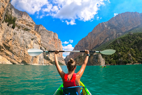 Barcelona: Kayak rental in Congost de Mont-rebei Barcelona: Double Kayak Rental in Congost de Mont-rebei