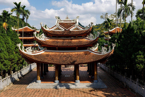 Hanoi: Perfume Pagoda, Huong Tich Cave & Boat Tour Group Tour
