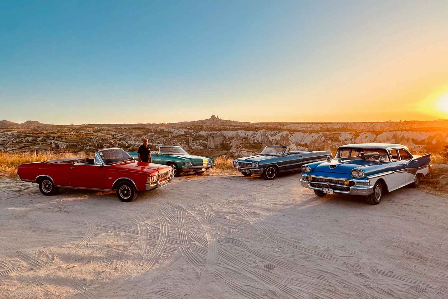Cappadocia: Private Classic Car Trip with Photoshoot Option