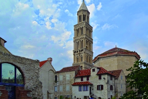 Split Découvrez la ville vieille de 1700 ans : Jeu d'évasion en plein air