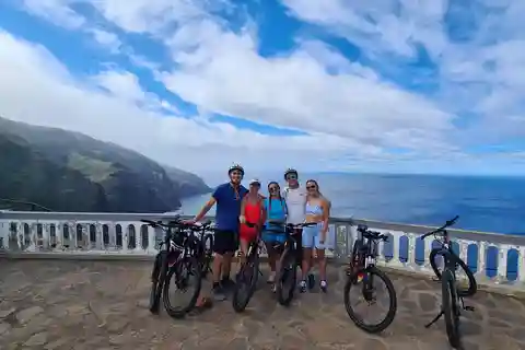 Costa Oeste de Madeira: Visita guiada en bicicleta eléctrica