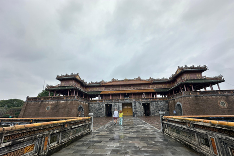 Tour di 1 giorno della città di Hue da Hoi An / Da Nang