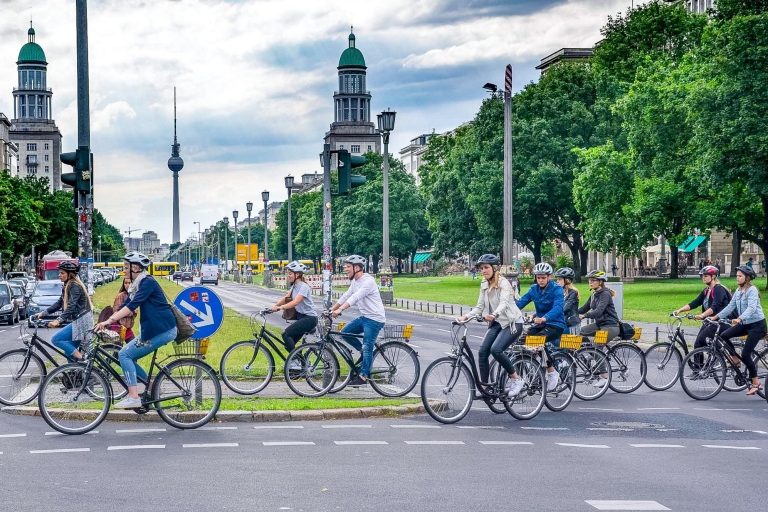 Berlín alternativo en bicicleta: Kreuzberg y FriedrichshainTour público en alemán