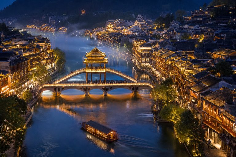 Zhangjiajie: Fenghuang Ancient Town Cruise Ticket & Transfer Tuo River Night Cruise E-Ticket