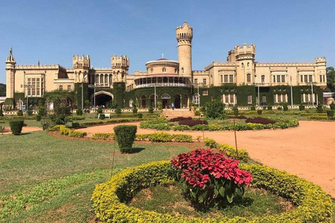 Bangalore: Bangalore Palace Guided Tour with Entry Ticket