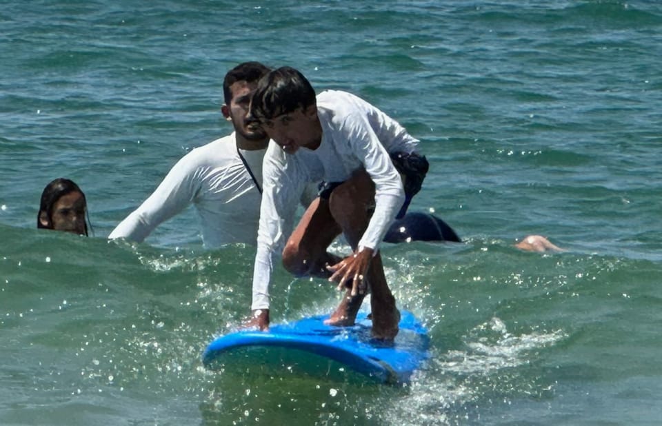 Tel Aviv, clases profesionales de surf en el Beach Club TLV - Hizvo