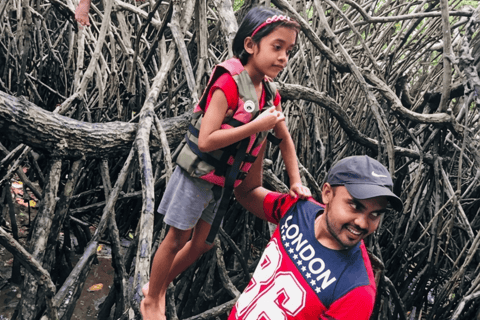 Bentota: Private Mangrove Cave Boat Tour & Wildlife Safari 1-Hour River Highlights Safari