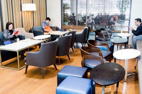 Busan Gimhae Airport (PUS): Premium Lounge EntryInternational Departures - 3-Hours