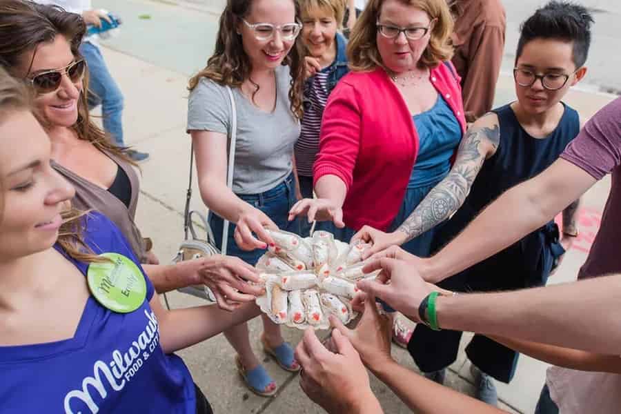 Milwaukee: Foodtour am Mittag in der Brady Street. Foto: GetYourGuide Milwaukee: Foodtour am Mittag in der Brady Street. Foto: GetYourGuide
