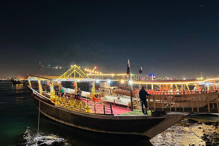 Doha: Wycieczka po mieście z przewodnikiem i rejs łodzią Dhow Wycieczka prywatna