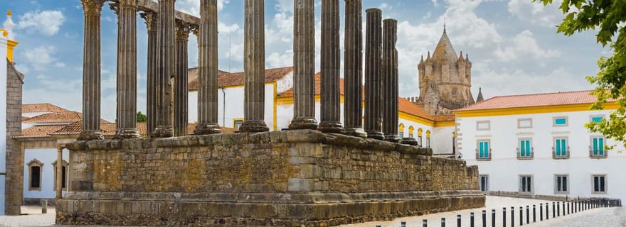 Évora : visite à pied en petit groupe avec la chapelle des os