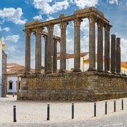 Évora: Small group walking tour with Chapel of Bones