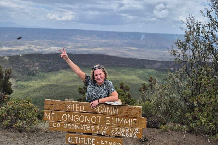 Nairobi: Mount Longonot Hike & Scenic Rift Valley Views Tour