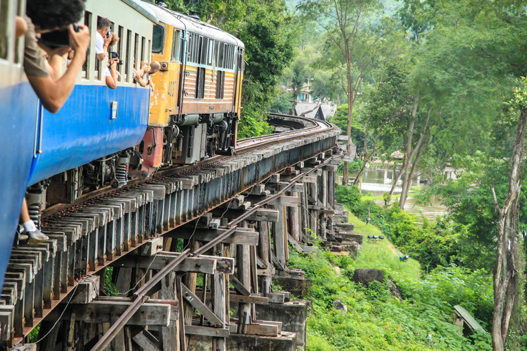 Private Kanchanaburi Tour: Hot Spring & Death Railway