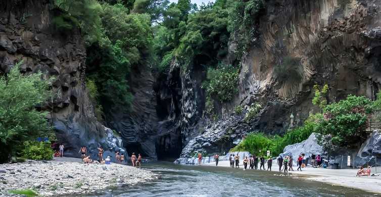 Sicily: Etna and Alcantara Gorges Full-Day Tour with Lunch