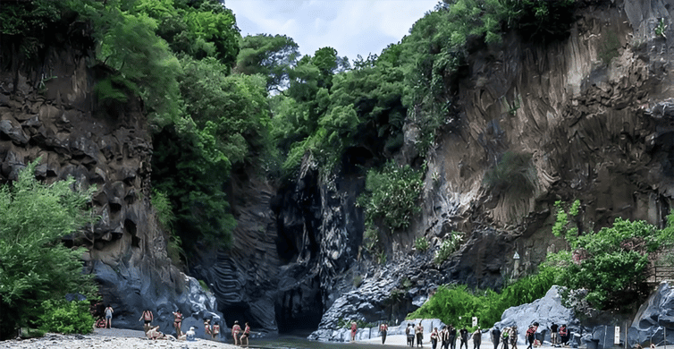 Sicilia: Tour dell'Etna e delle Gole dell'Alcantara di un giorno con pranzo