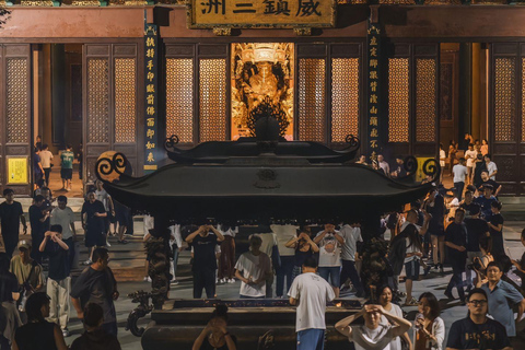 Hangzhou : visite panoramique de Feilai Feng avec sculptures en pierre anciennesHangzhou : Visite panoramique de Feilai Feng avec sculptures en pierre anciennes