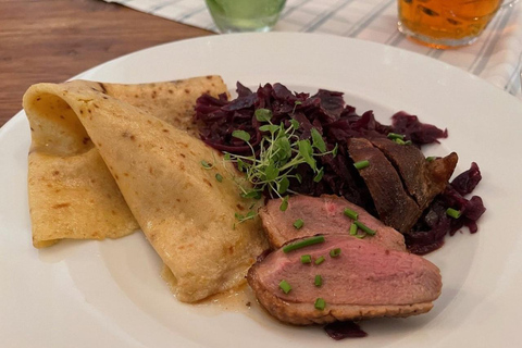 Bratislava: Local Beer and Food Tour with Snacks