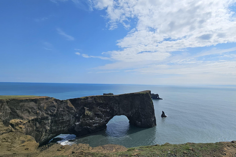 Tagesausflug an die Südküste mit Reiten an schwarzen Sandstränden