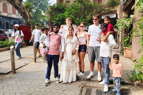 Mumbai: Fashion, Handicrafts & Souvenir Shopping Guided Tour Hire a Professional Guide without Private Car