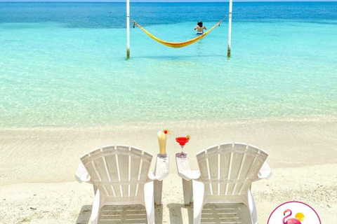 Day trip to Isla Palma from Cartagena. Crystal clear waters and a paradise beach Day trip to Isla Palma from Cartagena. Crystal clear waters and a heavenly beach