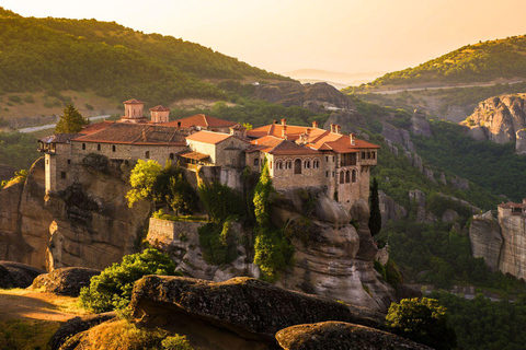 Vanuit Athene: Hele dag Meteora Tour met optionele Griekse lunchHele dag Meteora Tour met lunch