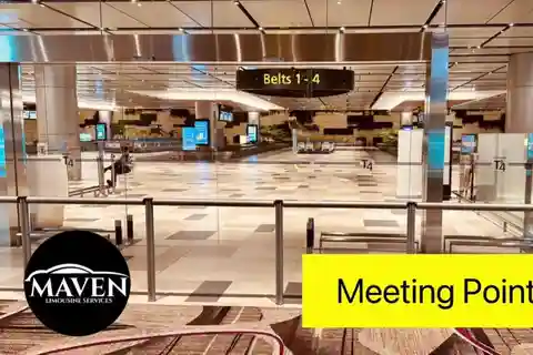 Singapura: Recebe e cumprimenta o aeroporto/porto e transfere de partida