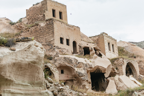 Istanbul: escursione di 2 giorni in Cappadocia con voli e hotel nelle grotteVisita guidata in inglese