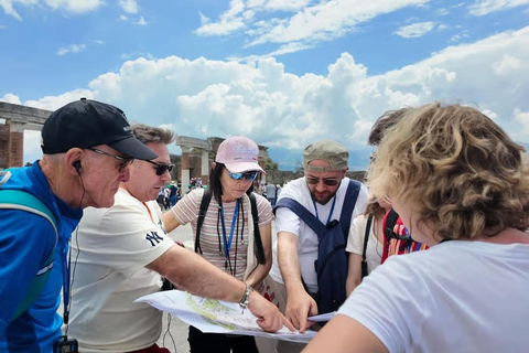 Rome: Vesuvius, Pompeii or Herculaneum by High-speed Train Pompeii Spanish Guided Tour & Vesuvio Entry ticket