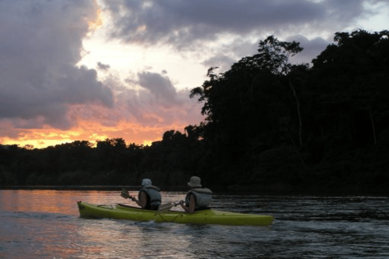 San Cristobal - 4 dias de Kayak na Selva LacandonaEm cabine (Yaaxcan) com banheiro privativo fora da selva