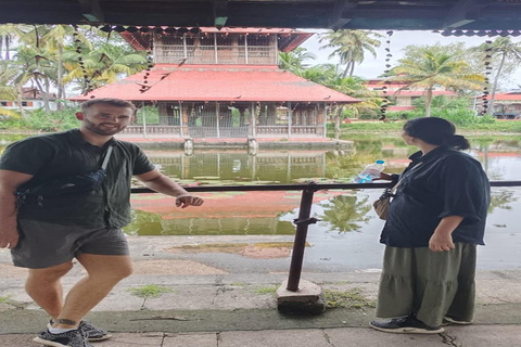 Kochi: Tuk-Tuk-Ausflug mit versteckten SchätzenKochi: Ausflug mit dem Tuk-Tuk zu versteckten Schätzen