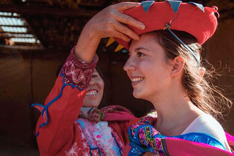 From Cusco: Full-Day Artisan Creativity Tour