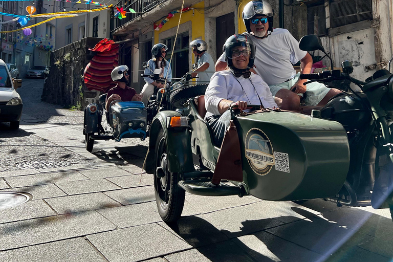 Porto: visite privée d'une journée en sidecarVisite privée en side-car du matin