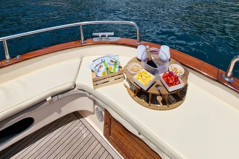 Positano: private boat tour along the Amalfi Coast