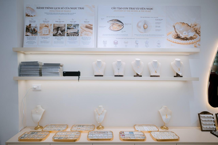 Hanoi: Pearl Farm Mussel-Opening & Jewelry Experience