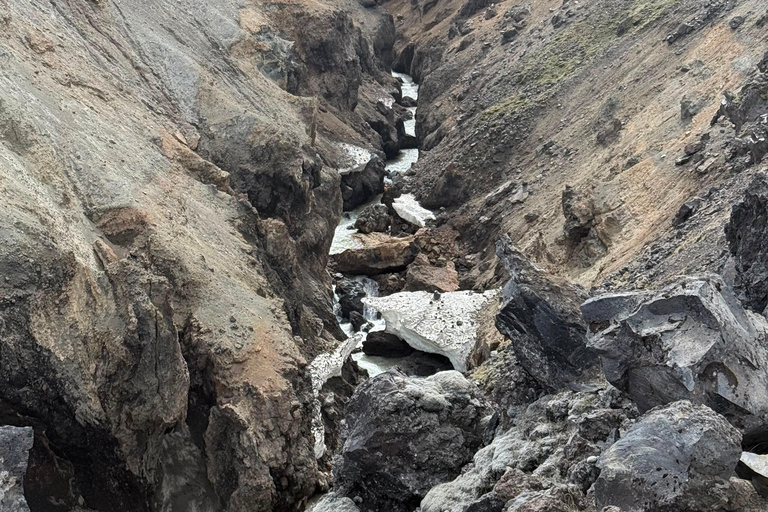 From Reykjavík: Landmannalaugar Transfer with Scenic Stops