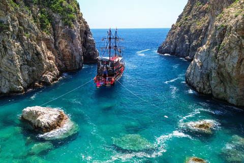 From Alanya: Gazipasa Hidden Bays Boat Tour & Lunch