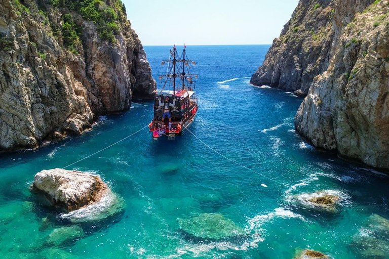 From Alanya: Gazipasa Hidden Bays Boat Tour & Lunch