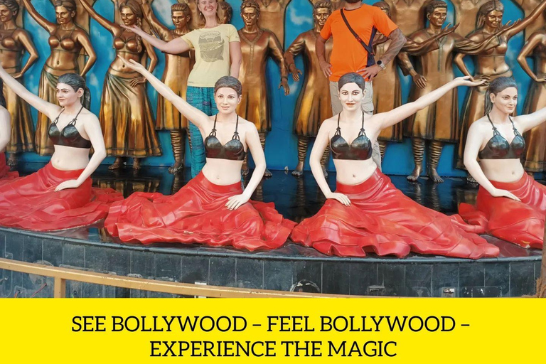 Bollywood Studio visite d&#039;une demi-journée guidéeVisite de Bollywood et des bidonvilles